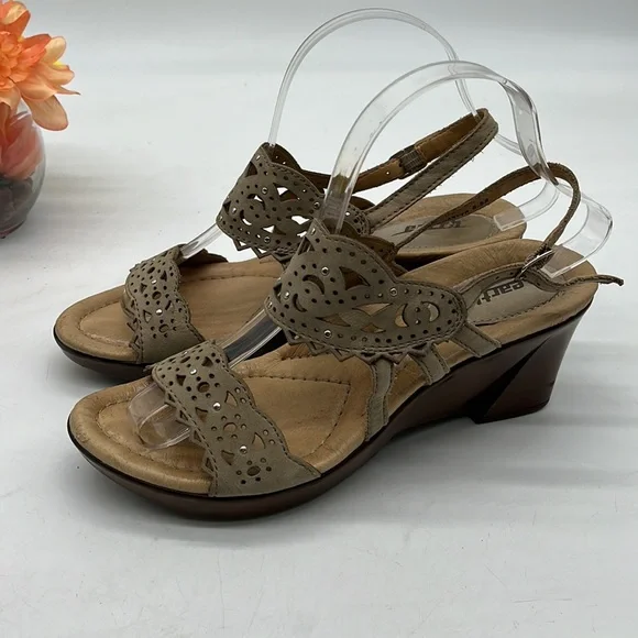 Earth Rosetta Tan Leather Cut Out Wedge Sandals Size 8.5. MCW2775E - Picture 3 of 8
